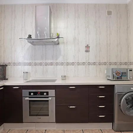 Sheyla Maria Landhuis *